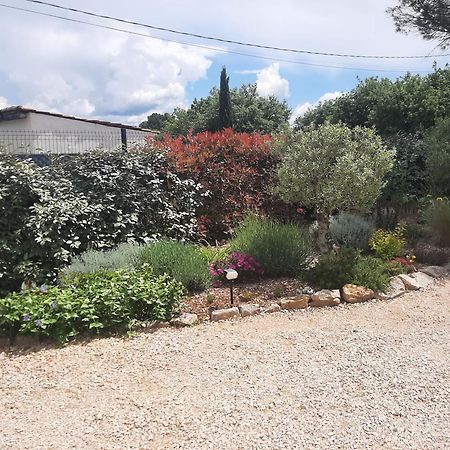 Joli Studio Au Coeur De La Provence Verte แซ็ง-มักซิแม็ง-ลา-แซ็ง-โบม ภายนอก รูปภาพ